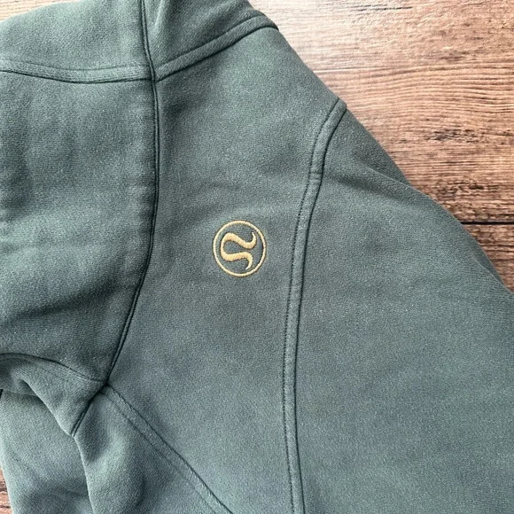 Lululemon Green Quarter-Zip Pullover Sweatshirt - Picture 2 of 4